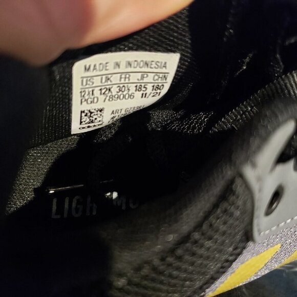 adidas Kid’s Own The Game 2.0 Basketball Sneakers GZ3381 Grey/Gold Size 12.5K - Picture 8 of 8